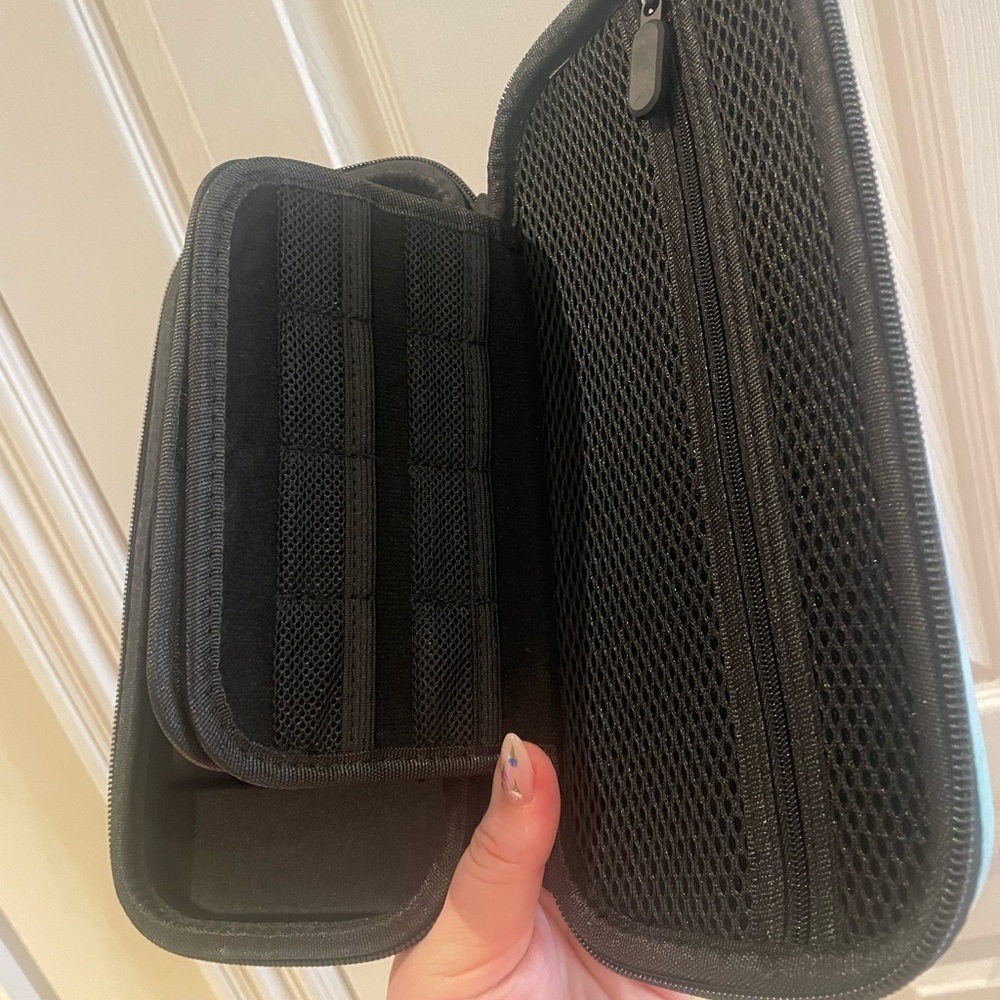 NWOT Nintendo Switch case - Picture 4 of 5